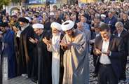برگزاری اقامه نماز باران در گلزار شهدای قزوین به روایت تصویر