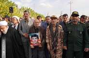 پیکر مطهر ۸ شهید گمنام و شهید صفی‌صمغ‌آبادی در آبیک تشییع ‌شد